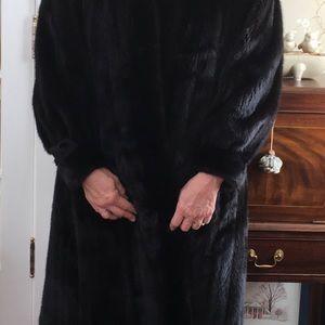 Taking Offers FIXER UPPER BLACK MINK COAT. Size 14